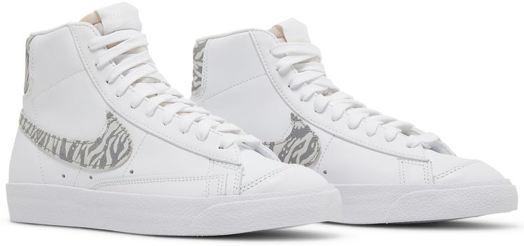 Nike Wmns Blazer Mid 77 SE Zebra
