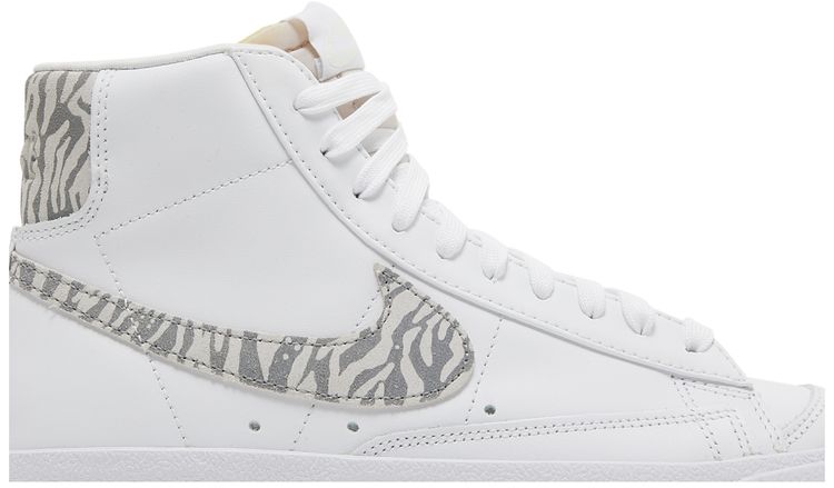 Nike Wmns Blazer Mid 77 SE Zebra