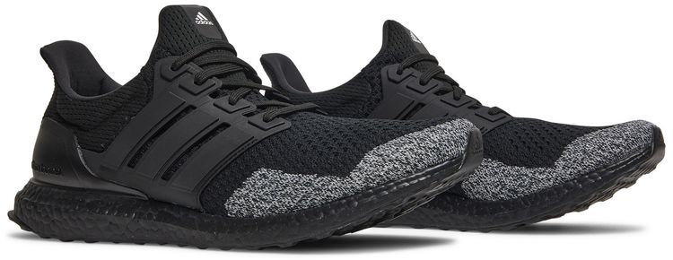 adidas UltraBoost 10 DNA Oreo Toe