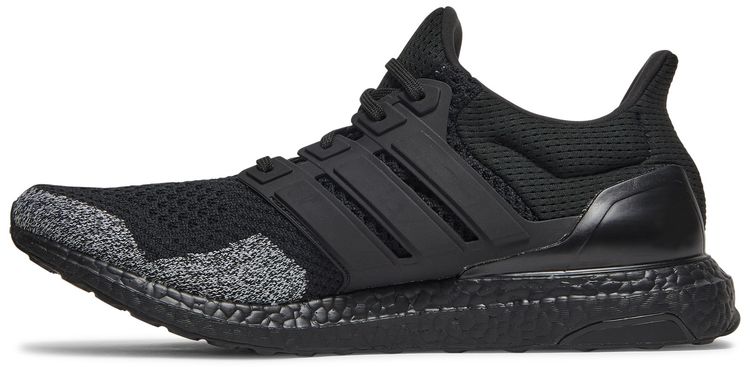 adidas UltraBoost 10 DNA Oreo Toe