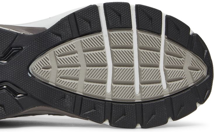 New Balance 990v5 Big Kid Castlerock