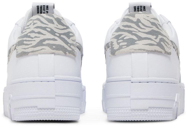 Nike Wmns Air Force 1 Pixel SE Zebra