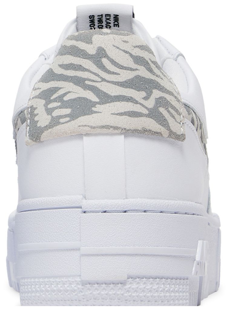 Nike Wmns Air Force 1 Pixel SE Zebra