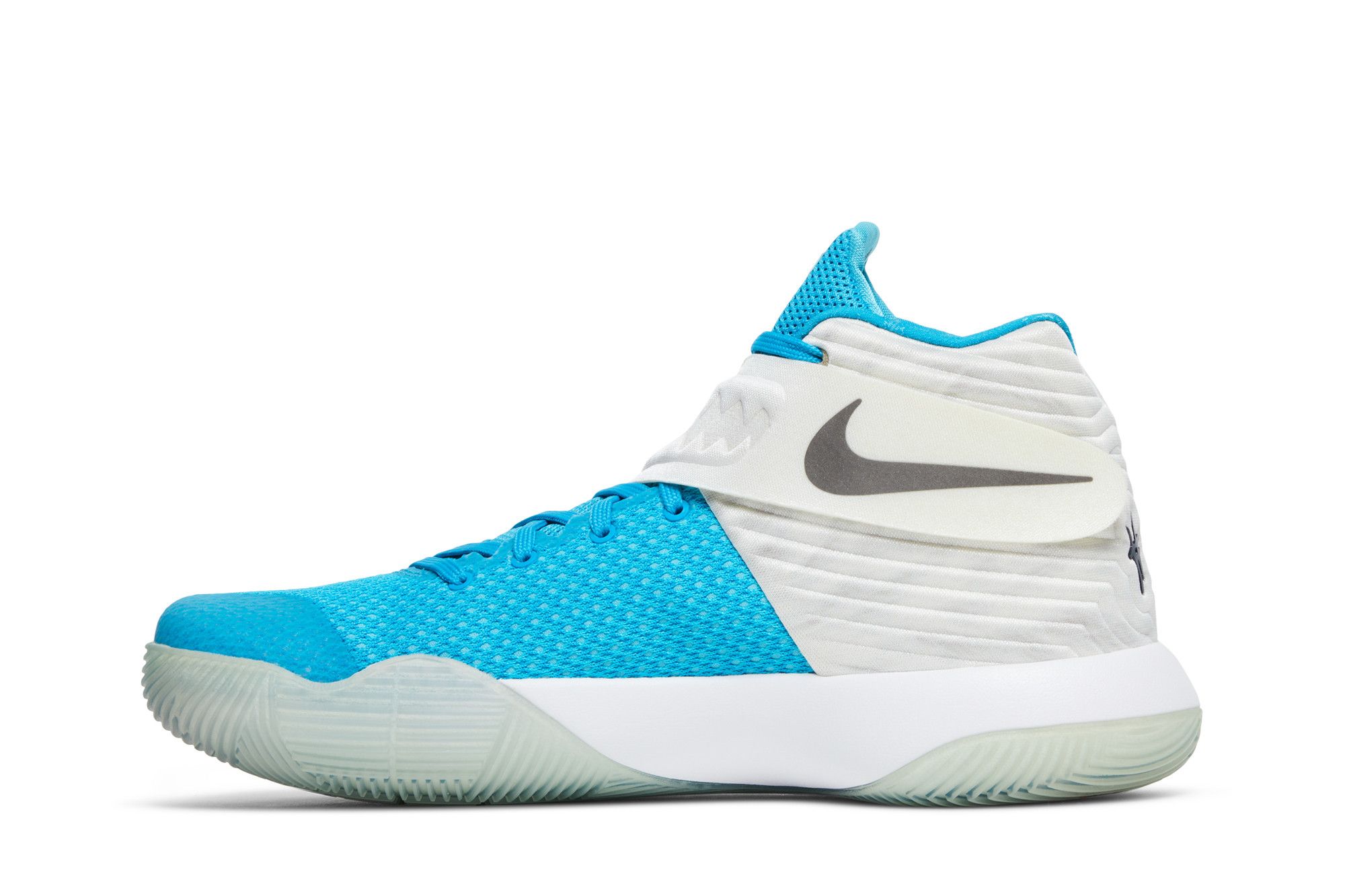 Kyrie irving christmas shoes online