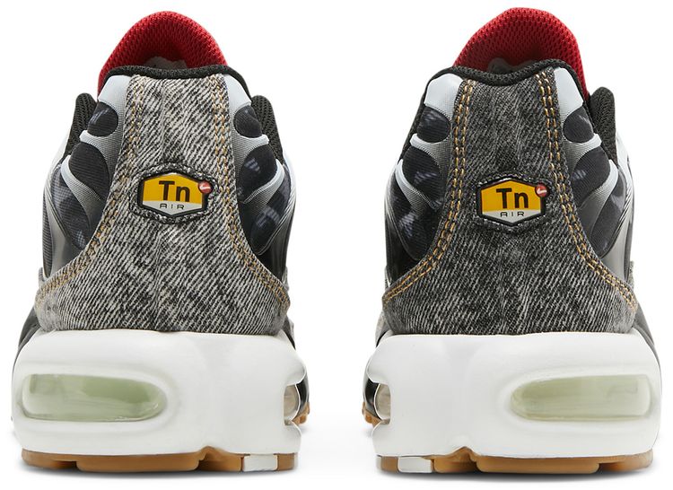 Nike Air Max Plus SE Remix Pack   Black