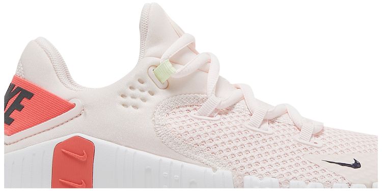 Nike Wmns Free Metcon 4 Light Soft Pink Magic Ember