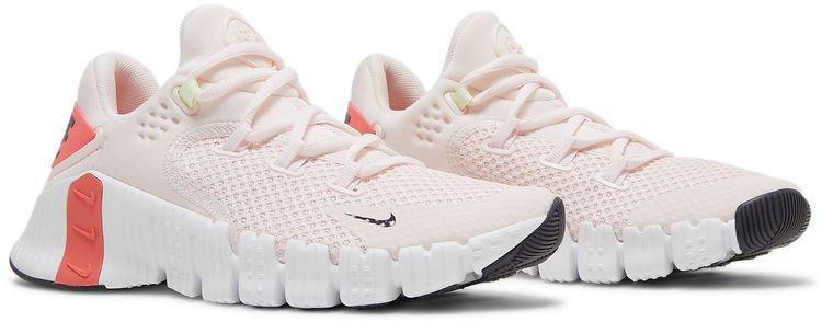 Nike Wmns Free Metcon 4 Light Soft Pink Magic Ember