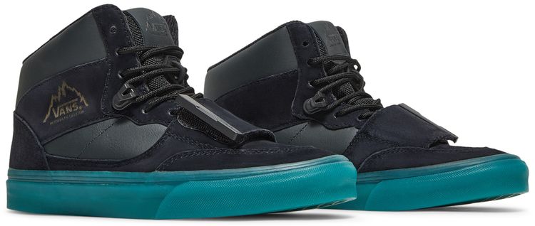 C2H4 x Vans Mountain Edition Nightwalker