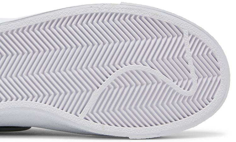 Nike Wmns Blazer Mid 77 Black White