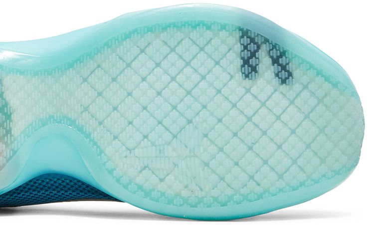 Kobe 10 5AM Flight