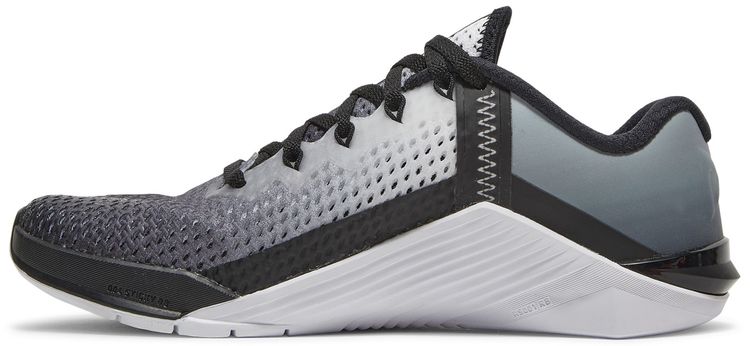 Nike Wmns Metcon 6 Black White