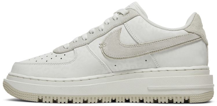 Nike Air Force 1 Luxe Triple White