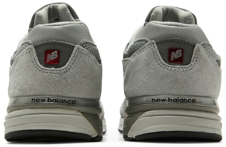 New Balance 990v3 Big Kid Grey