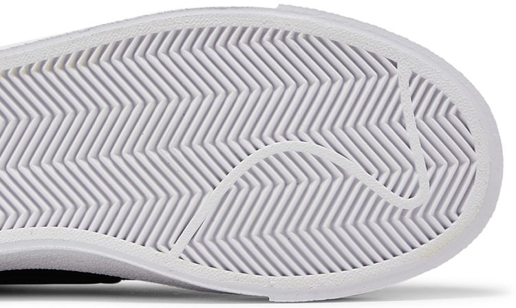 Nike Wmns Blazer Mid 77 LX Lucky Charms   Black