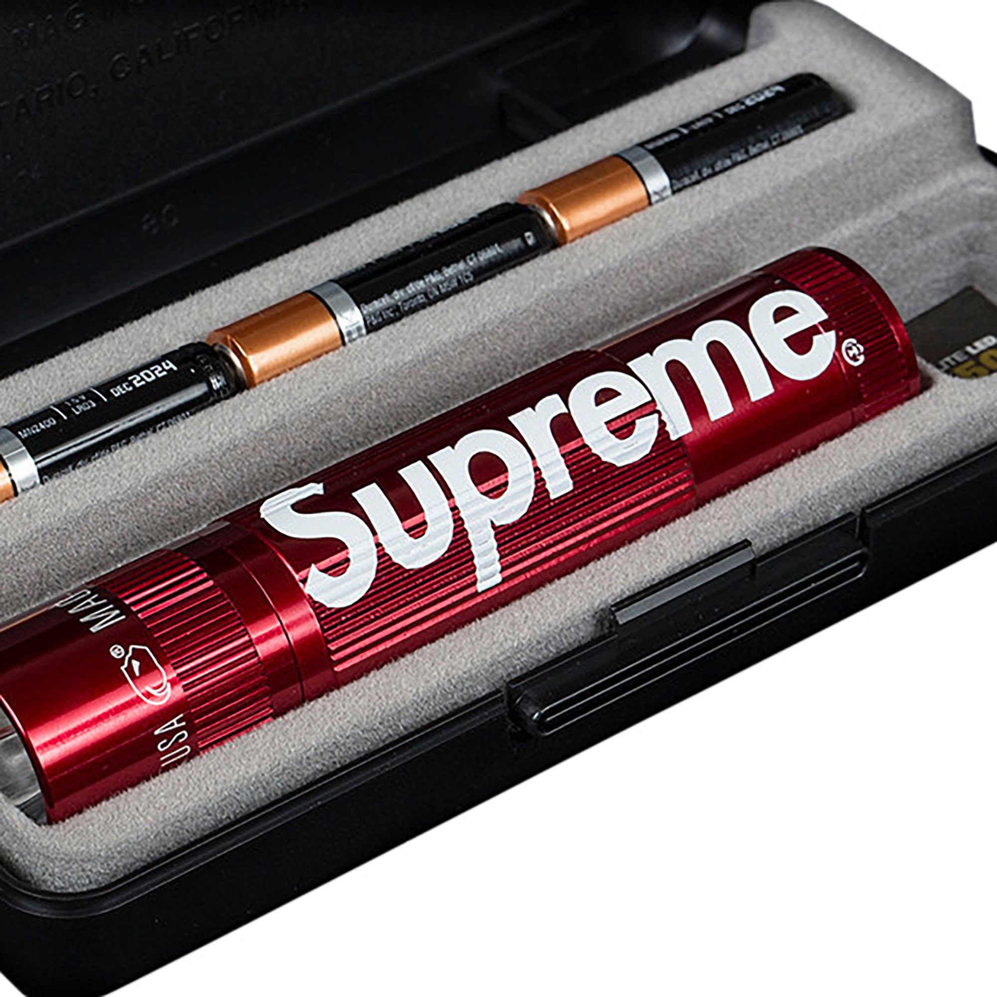 Supreme maglite top