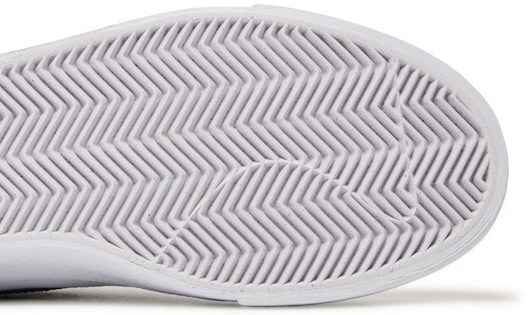 Nike Blazer Court Mid SB White Black