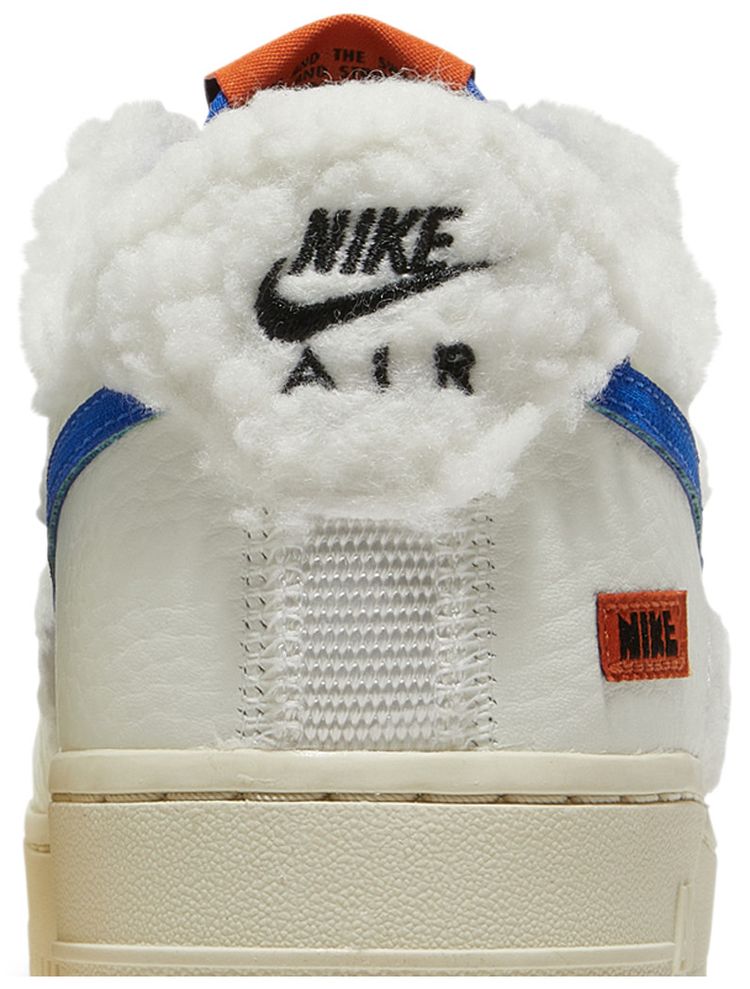 Nike Wmns Air Force 1 07 Sherpa Fleece