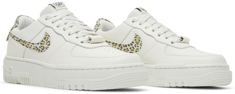 Nike Wmns Air Force 1 Pixel SE Leopard