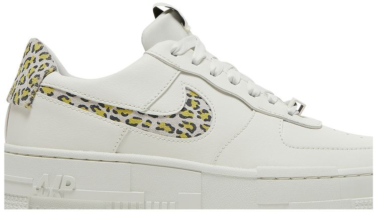 Nike Wmns Air Force 1 Pixel SE Leopard