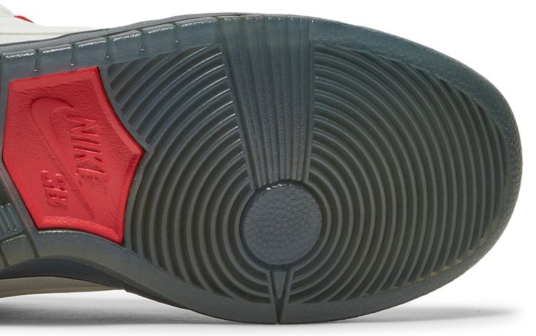 Nike Dunk Low Premium SB Dorothy