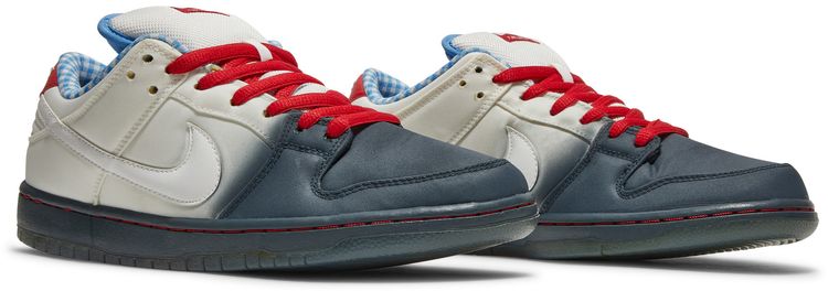 Nike Dunk Low Premium SB Dorothy