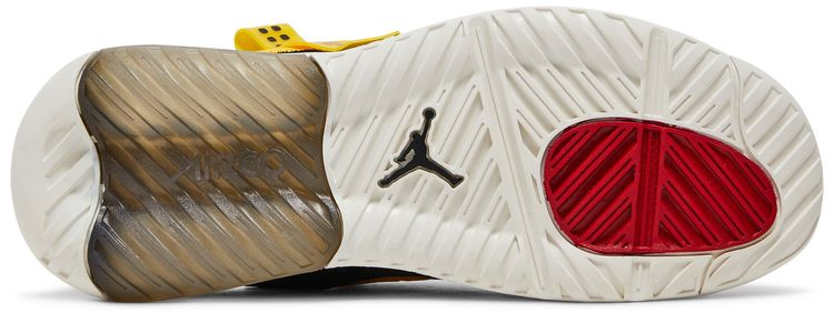 Air Jordan MA2 University Gold