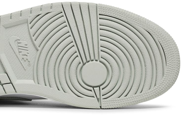 Wmns Air Jordan 1 Retro High OG Seafoam