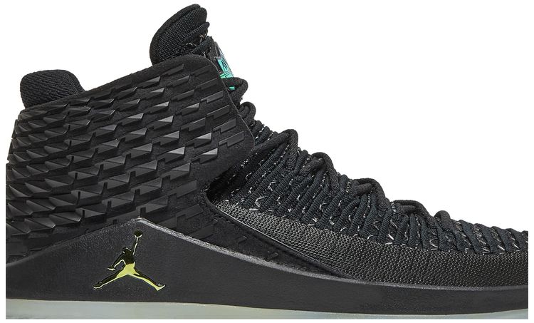 Air Jordan 32 Black Cat