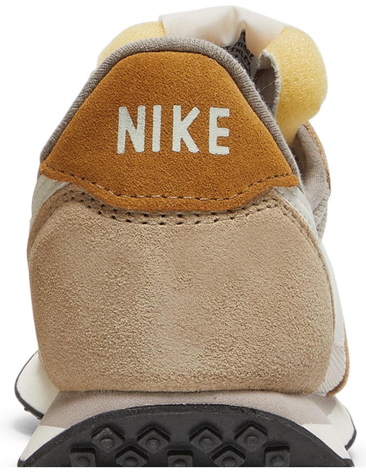 Nike Wmns Waffle Trainer 2 SE Desert Sand