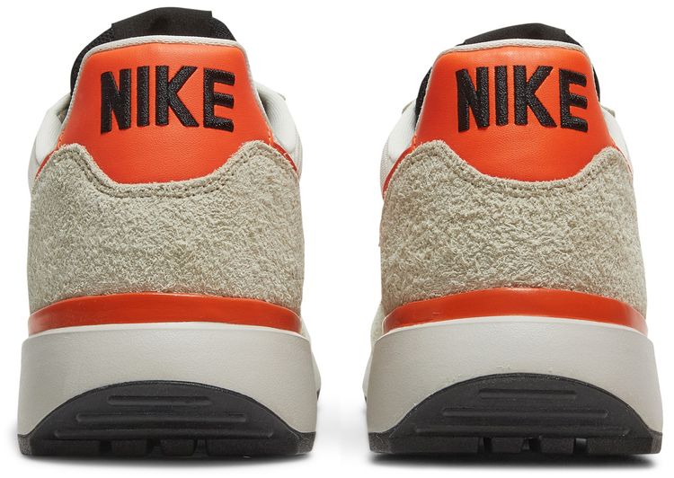 Nike Lava Dome Ultra