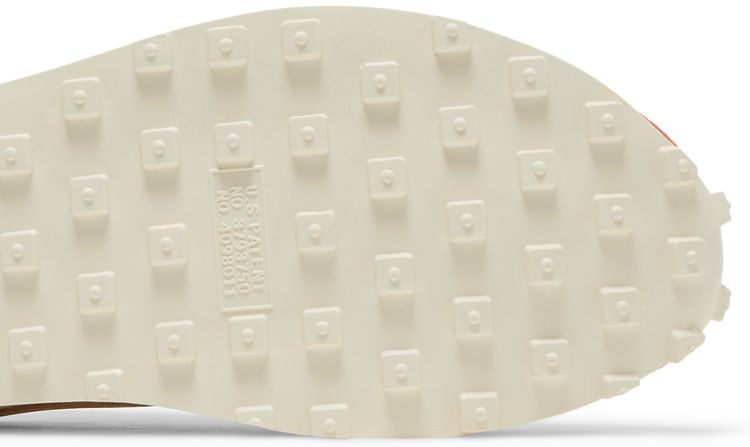 Nike Wmns Daybreak Pale Ivory Desert Sand