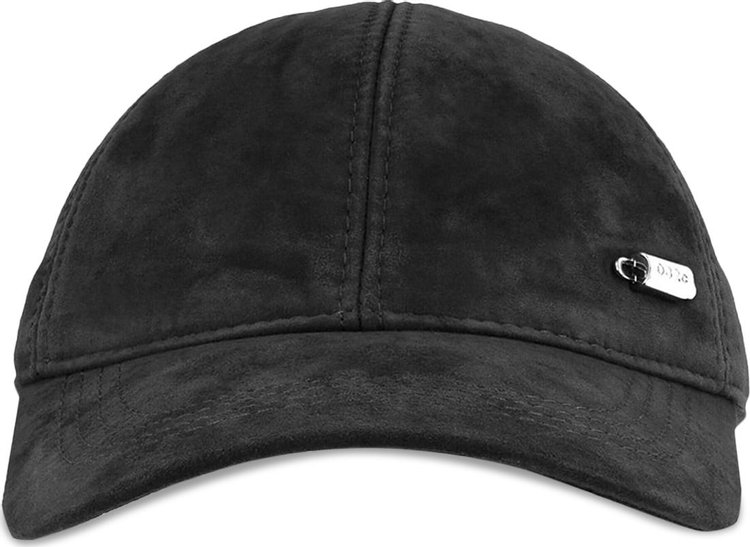 032C Padded Cap With Metal Details 'Black'