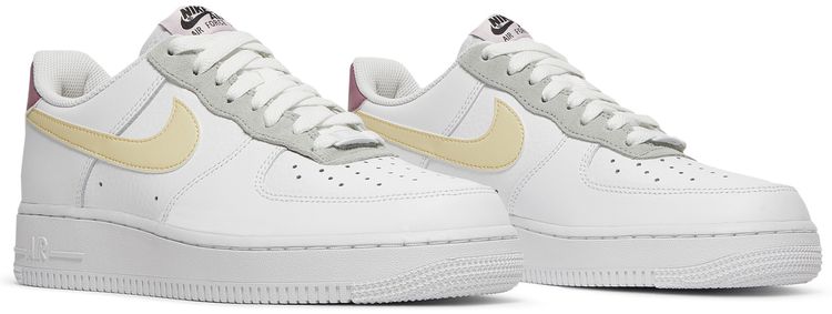 Nike Wmns Air Force 1 07 Essential White Lemon Drop