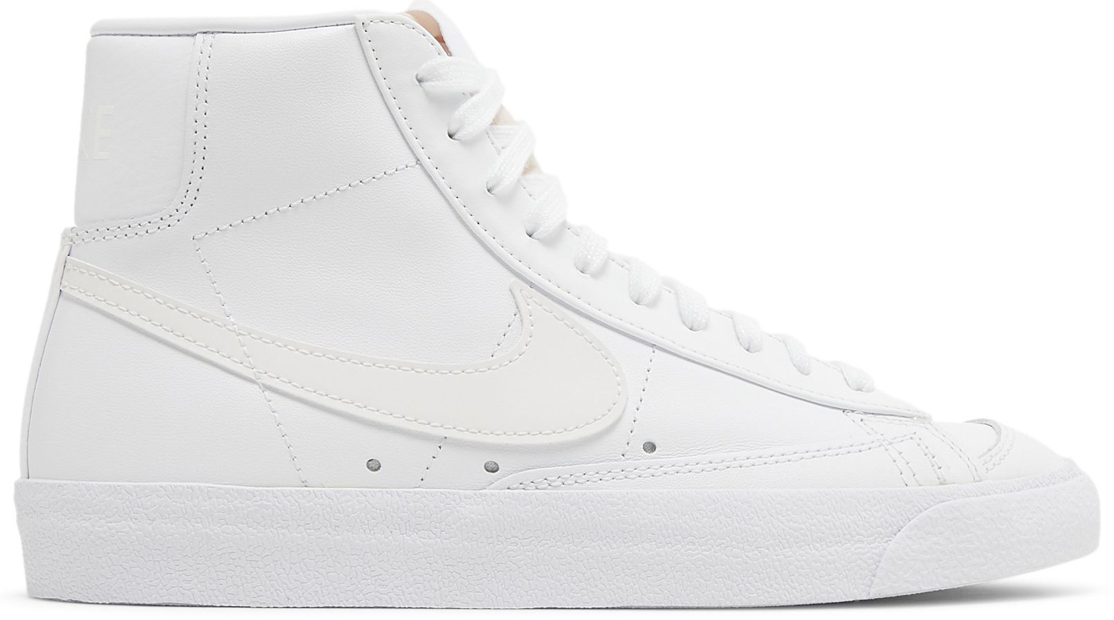 wmns nike blazer mid 77