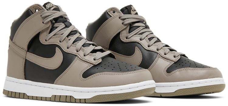 Nike Wmns Dunk High Moon Fossil