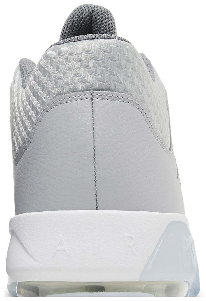 Air Jordan Max Aura 3 Wolf Grey