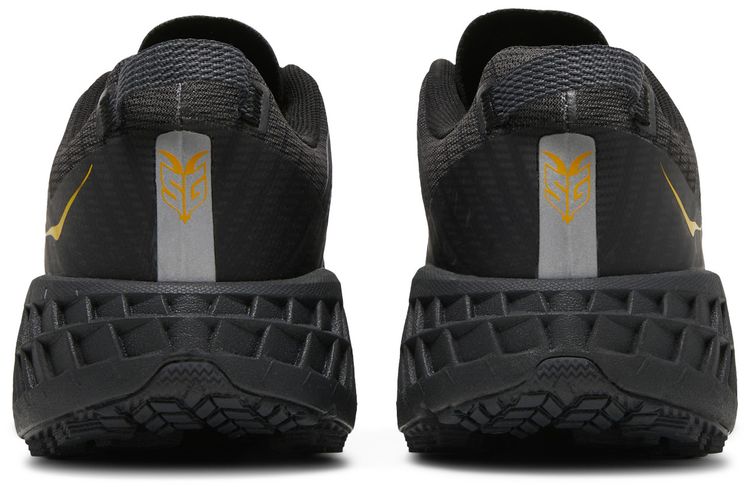 HOKA Speedgoat 4 GTX Anthracite