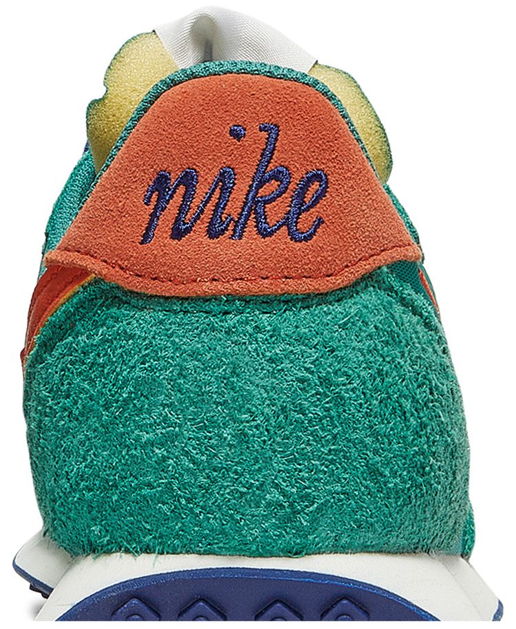 Nike Waffle Trainer 2 First Use Green Noise