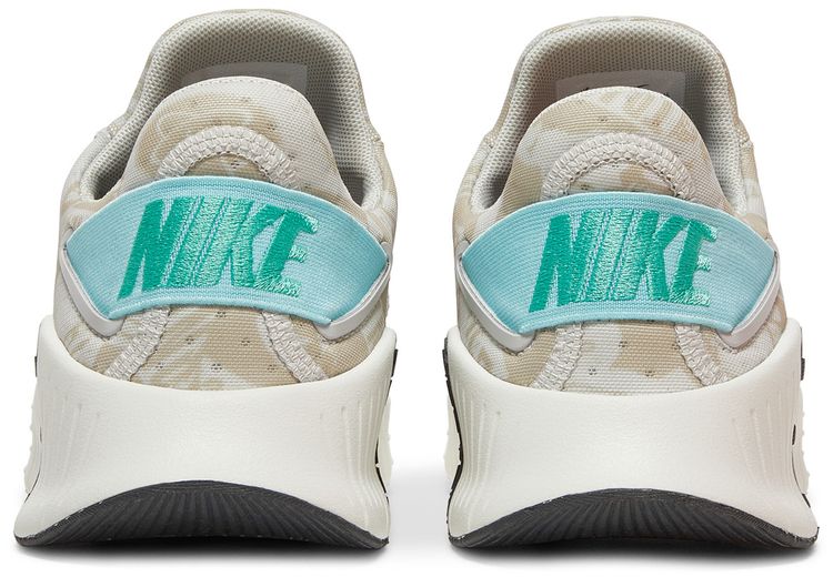 Nike Wmns Free Metcon 4 Platinum Tint Copa