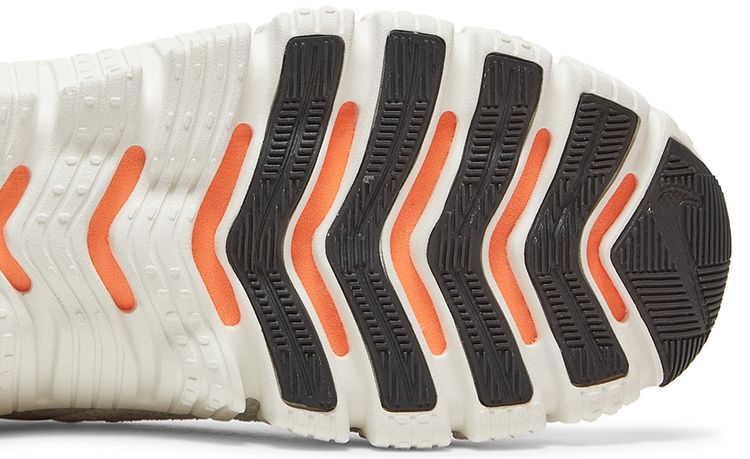 Nike Wmns Free Metcon 4 Platinum Tint Copa