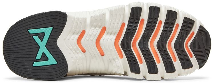 Nike Wmns Free Metcon 4 Platinum Tint Copa