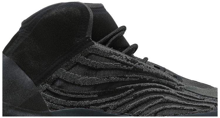 Yeezy Quantum Onyx