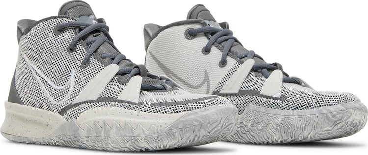 Kyrie 7 SE GS Chip