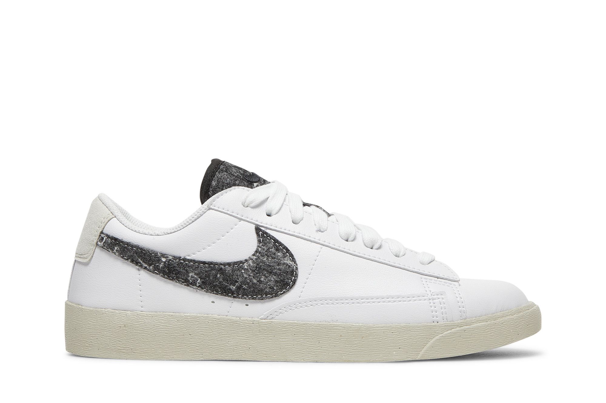 Buy Wmns Blazer Low SE Recycled Wool Pack White Black DA4934 100 GOAT CA