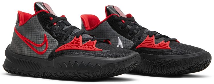 Nike Kyrie Low 4 Bred