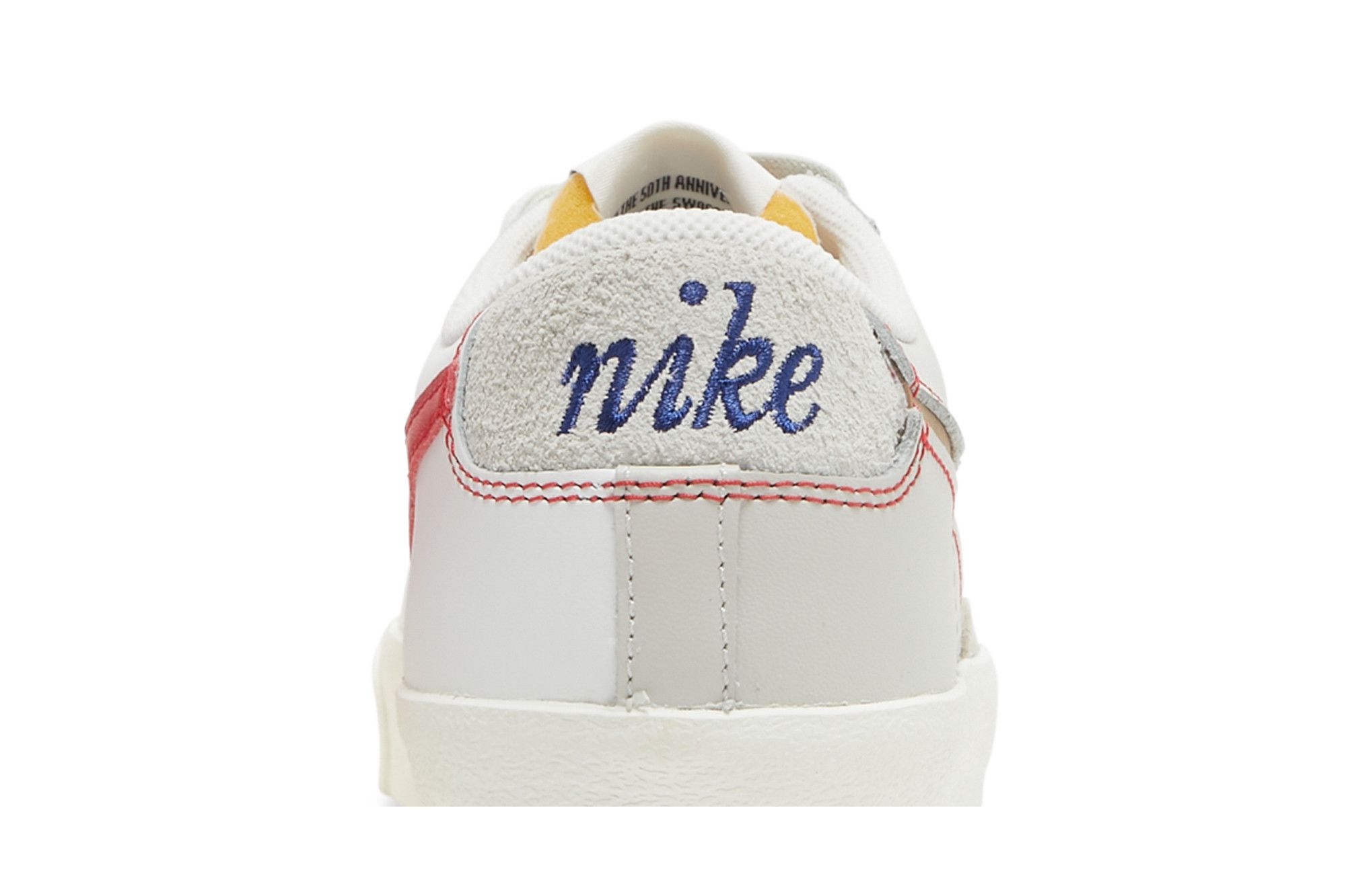 Nike blazer low lux premium shop