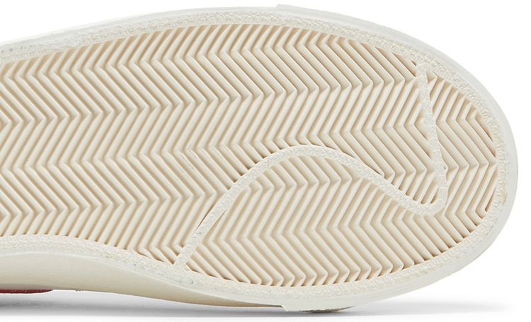 Nike Blazer Low 77 Premium First Use   Light Bone