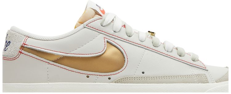 Nike Blazer Low 77 Premium First Use   Light Bone