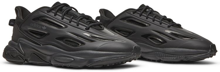 Ozweego Celox Black