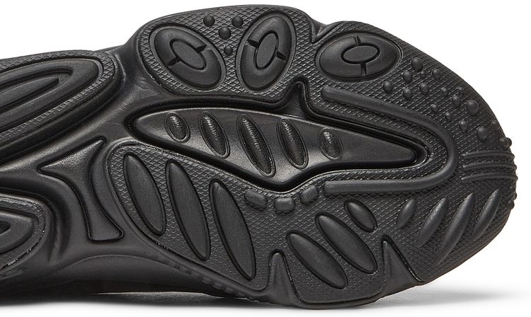 Ozweego Celox Black